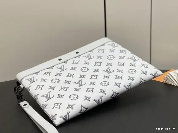 First bags ru POCHETTE LOUIS VUITTON TO-GO-30*21.5*2cm 0528